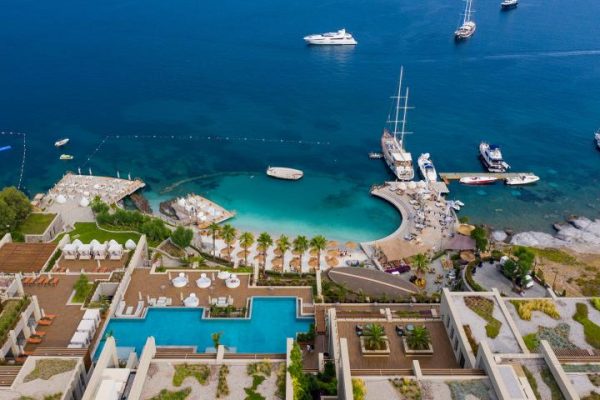 Caresse Resort & Spa