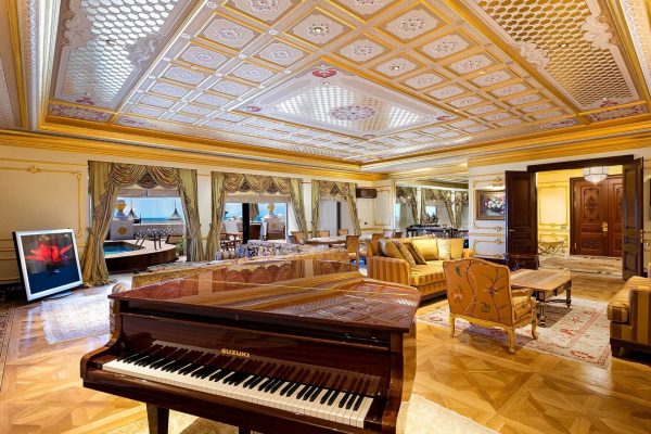 Titanic Mardan Palace Hotel